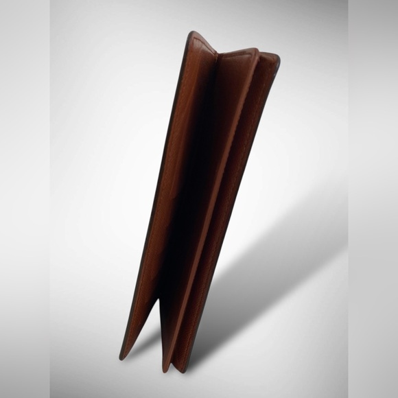 Louis Vuitton Monogram Porto Valeur Cult Credit Card/Billfold - Picture 14 of 16